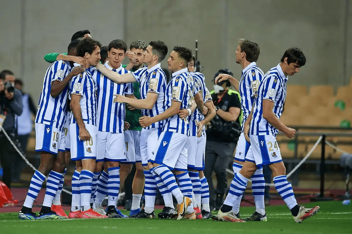 西甲焦点战：马德里竞技VS皇家社会，攻防对决一触即发